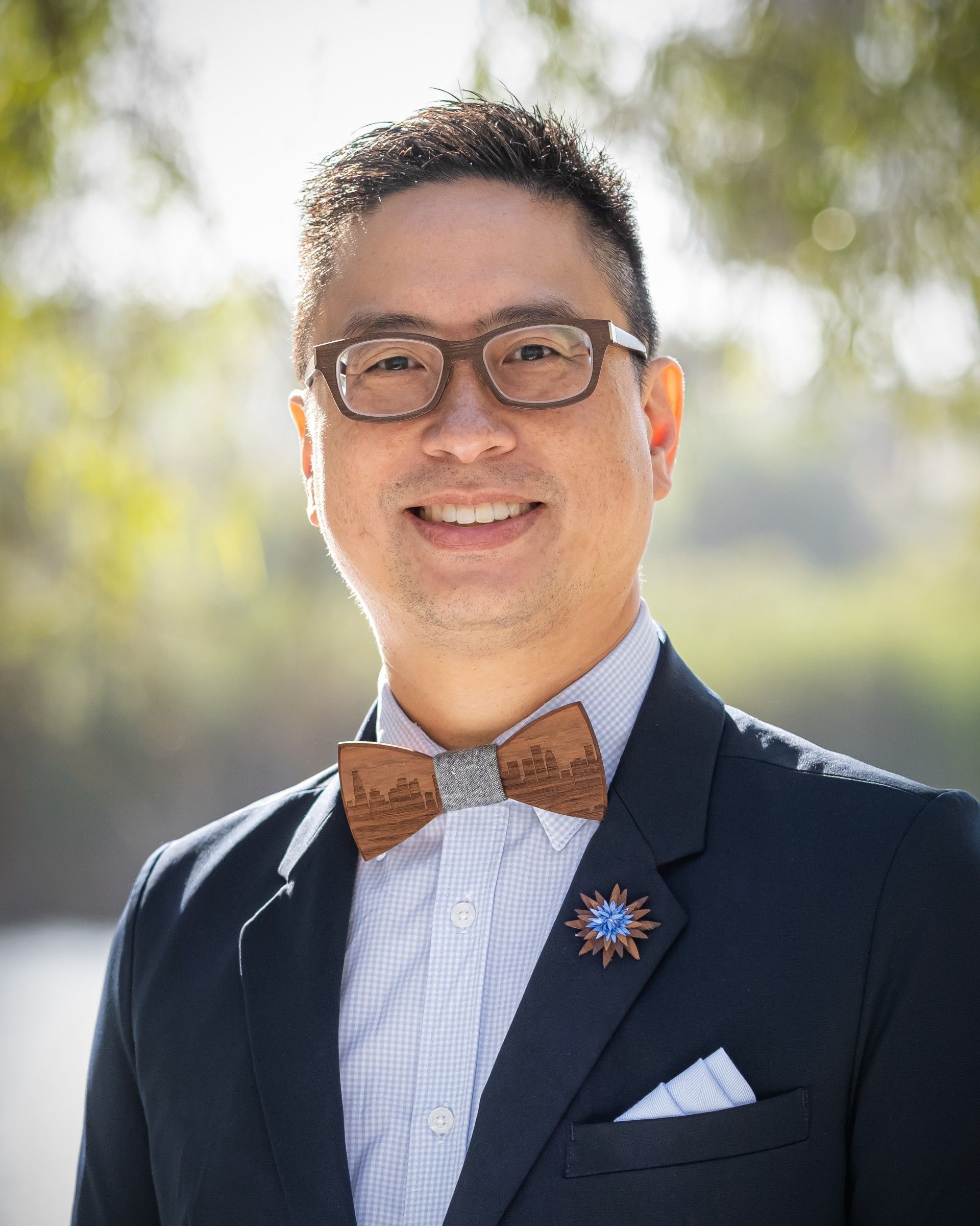 Dr. Gene Liu