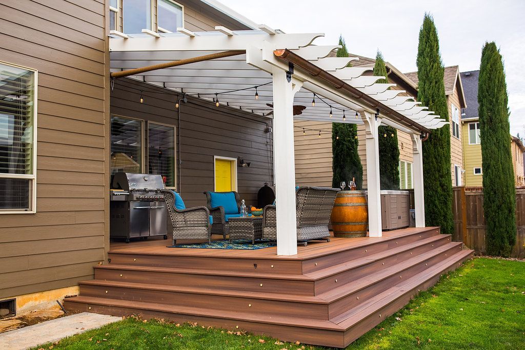 A white Pergola over a deck in Medford, Oregon.