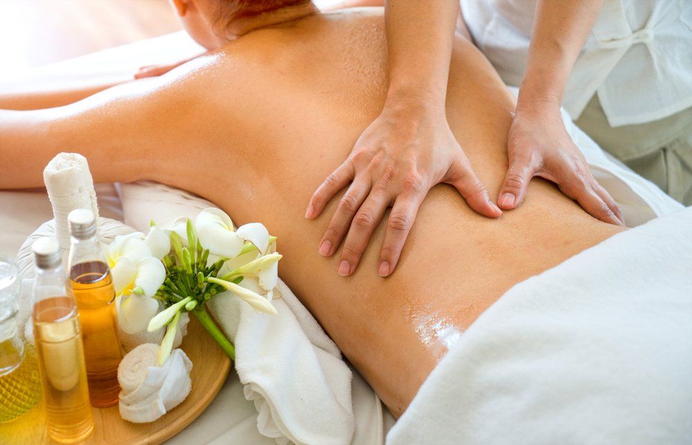 Relaxing In The Spa Massage — Massage Therapist in Mount Louisa, QLD