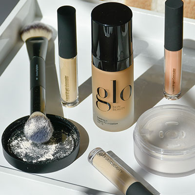 Glo Liquid Foundation And Powder