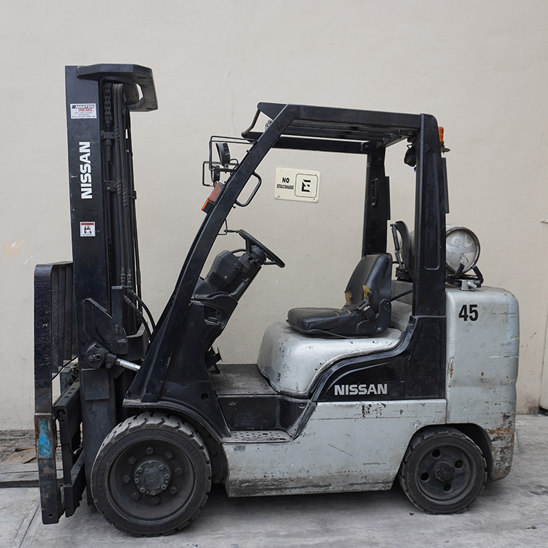 NISSAN M45 MCUG1F2F36LV