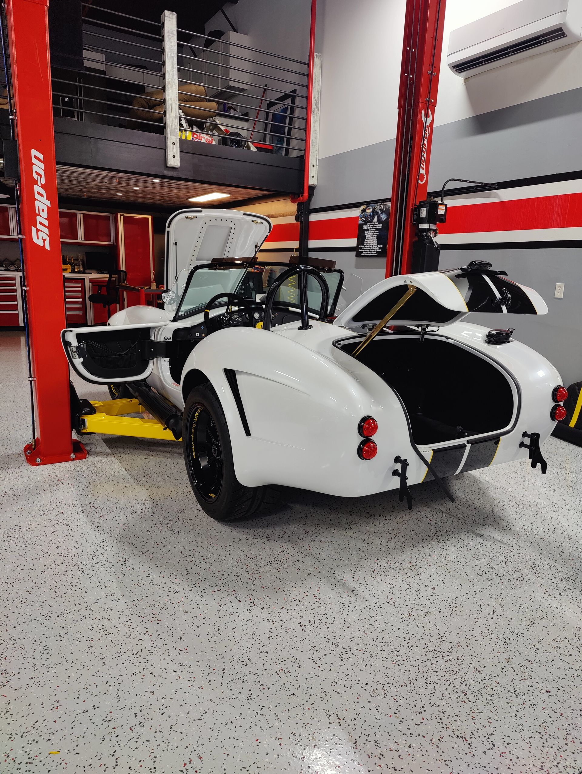 Backdraft Racing RT4 Cobra, bespoke interior detail, exterior detail, engine bay detail, underbody chassis detail, show car service by 6 Speed Mobile Detailing in Southwest Florida