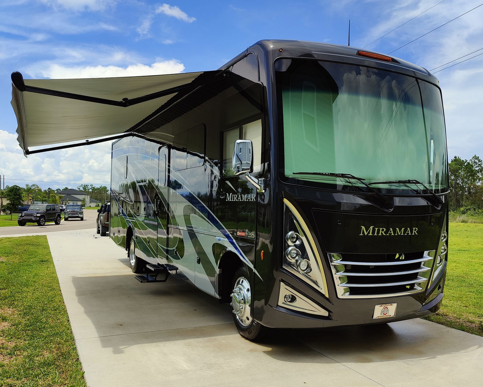 Thor Miramar Class A motorcoach RV, exterior detail and ceramic coating by 6 Speed Mobile Detailing in Southwest Florida