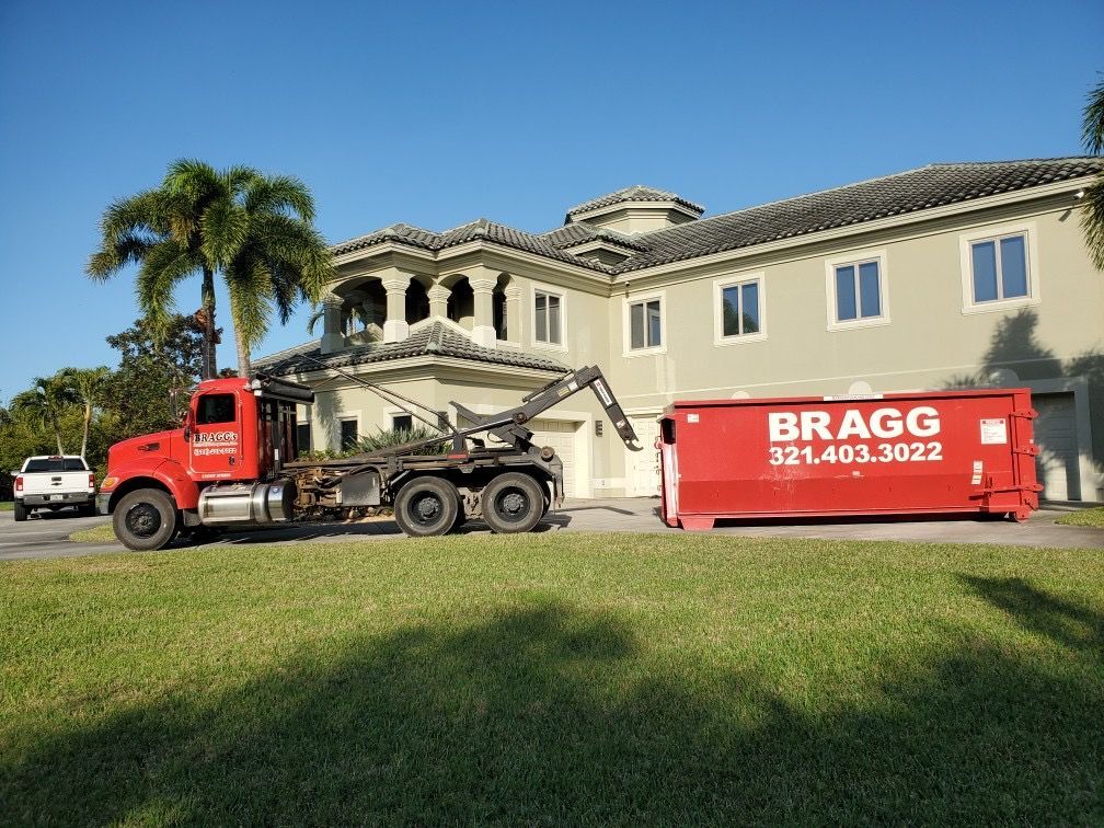 Neighborhood Dumpster Rent — Melbourne, FL — Braggs Roll-Off Dumpsters Inc.