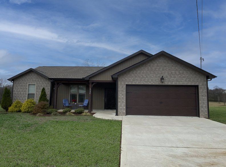 1984 Mccleary Rd exterior