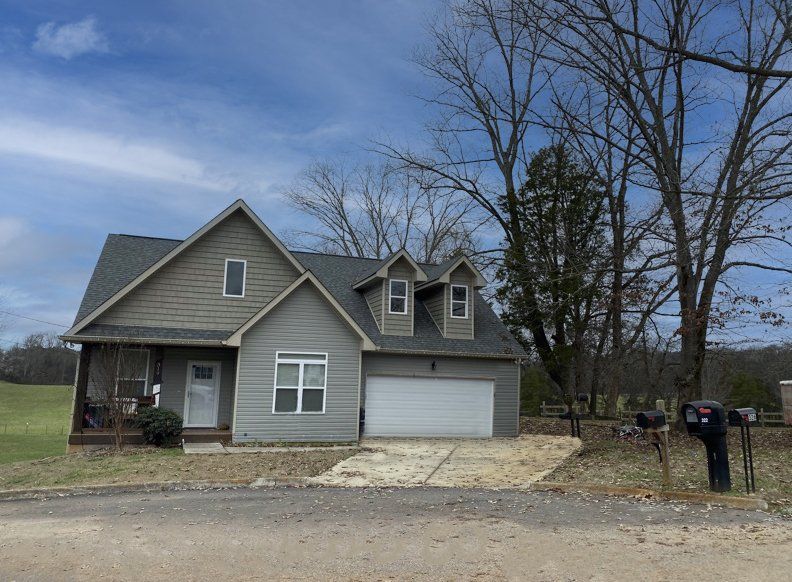 319 Hatfield exterior