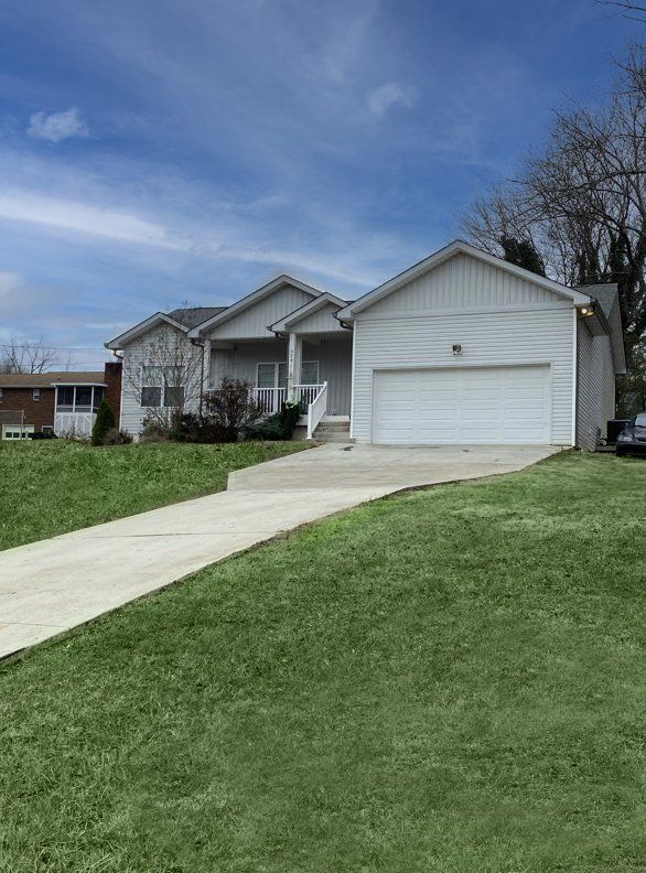 324 Navaho Dr. exterior