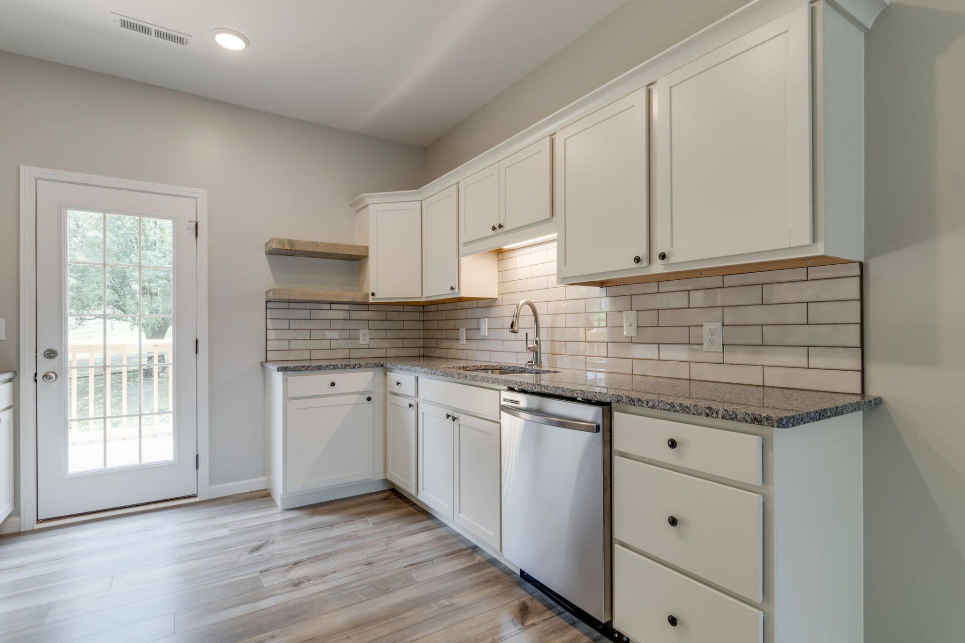 Kitchen with stainless steel appliances 2