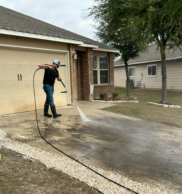 Pressure washing San Antonio