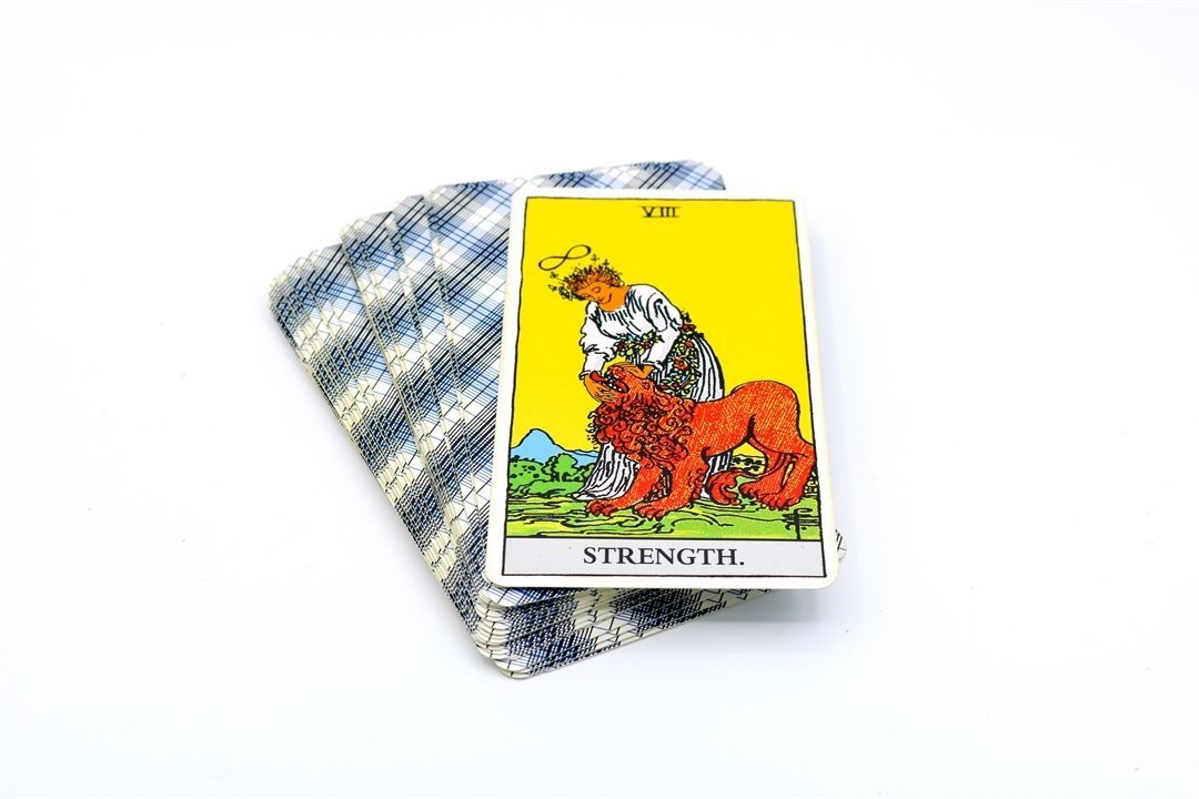 Tarot card