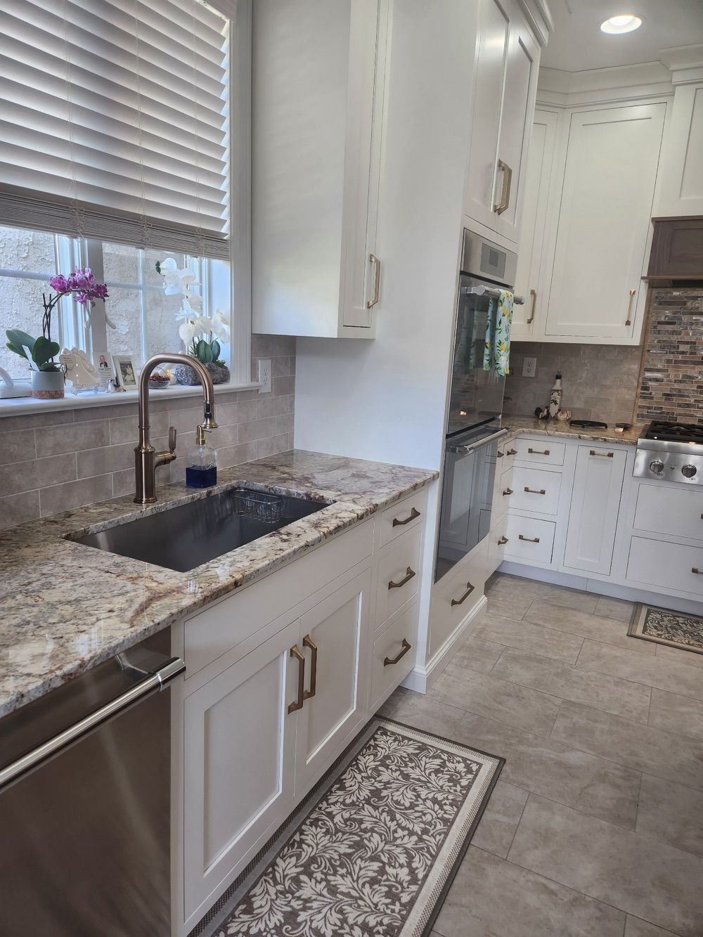 Custom Kitchen Cabinets