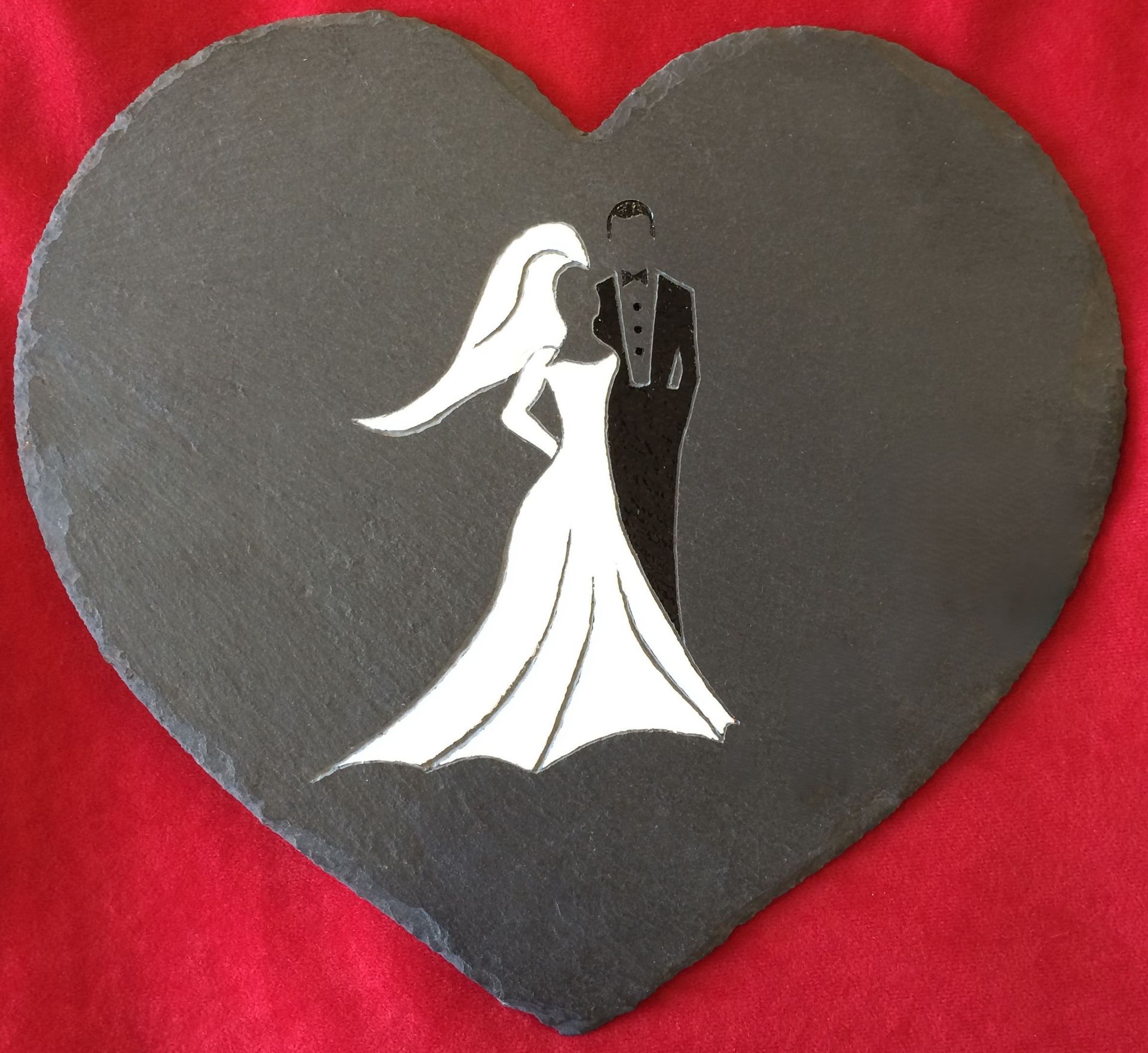 Slate Heart with Bride and Groom, space for names and dates and possibly a special message, 25cm wide. slate wedding heart, slate heart wedding design, painted wedding slate heart,