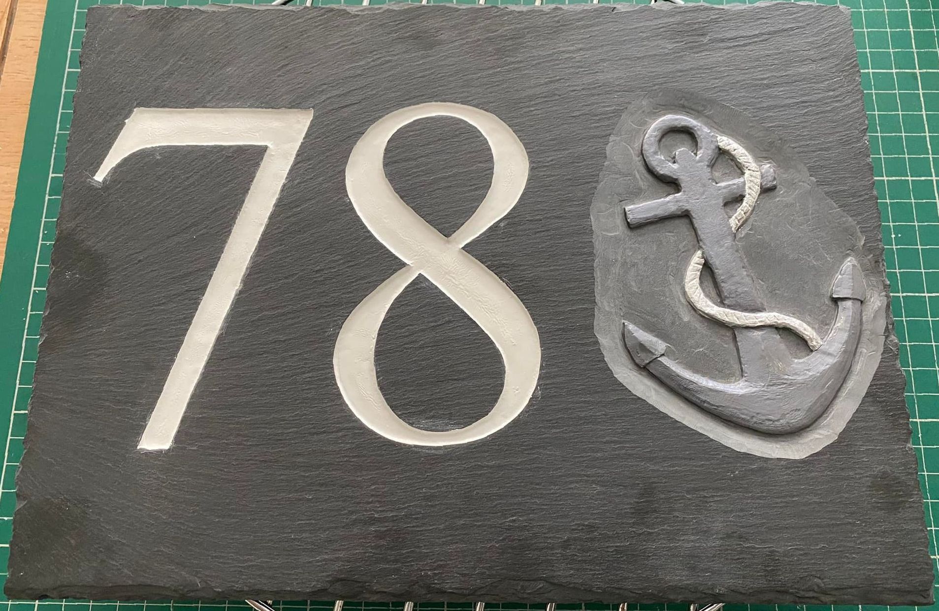 house number and anchor