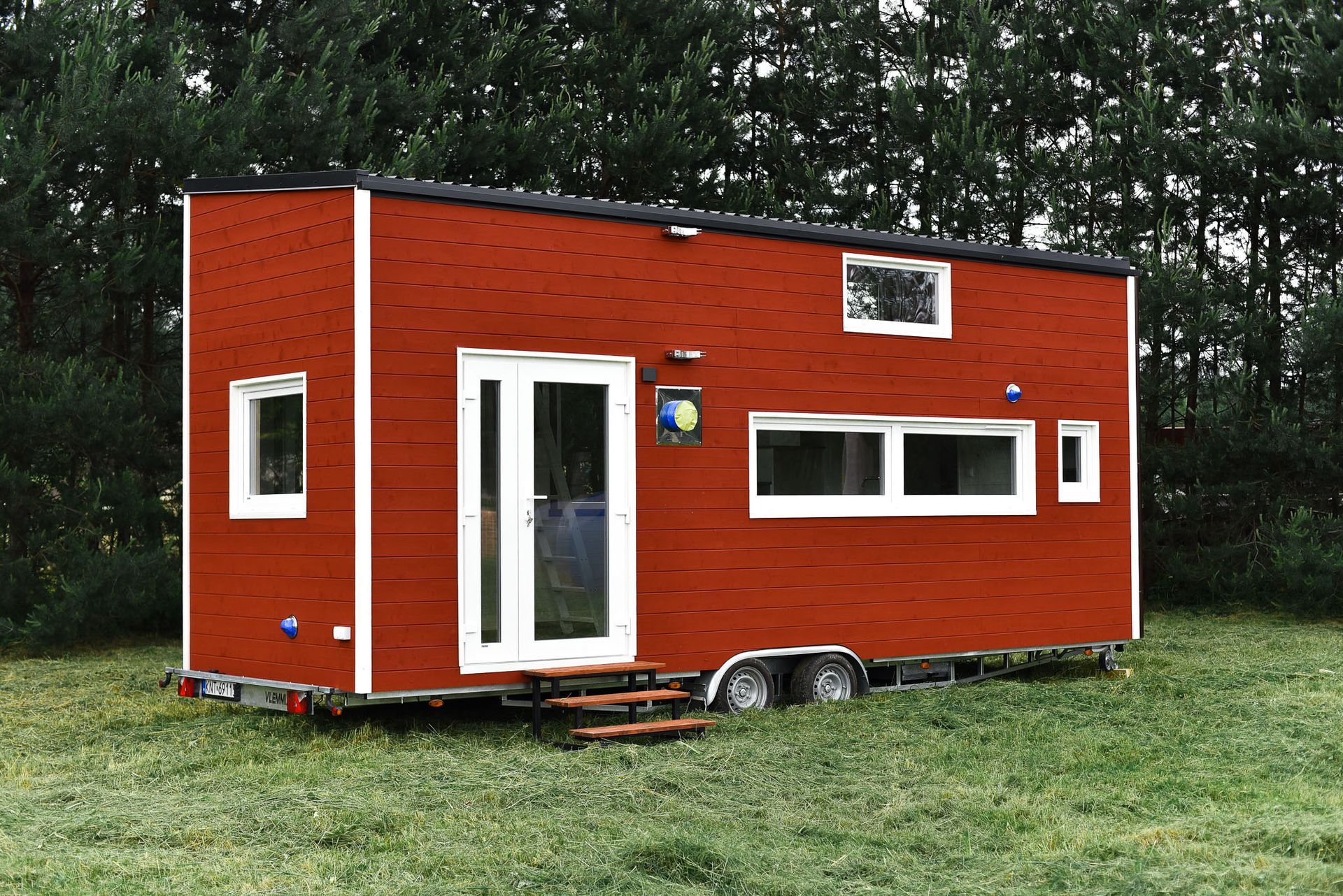 Tiny House Porto met moderne afwerking en compacte leefruimte op maat.
