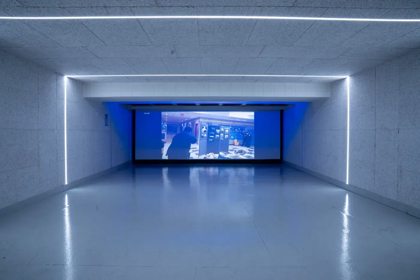 Das Schießkino mit Leinwand für realitätsnahe Szenarien