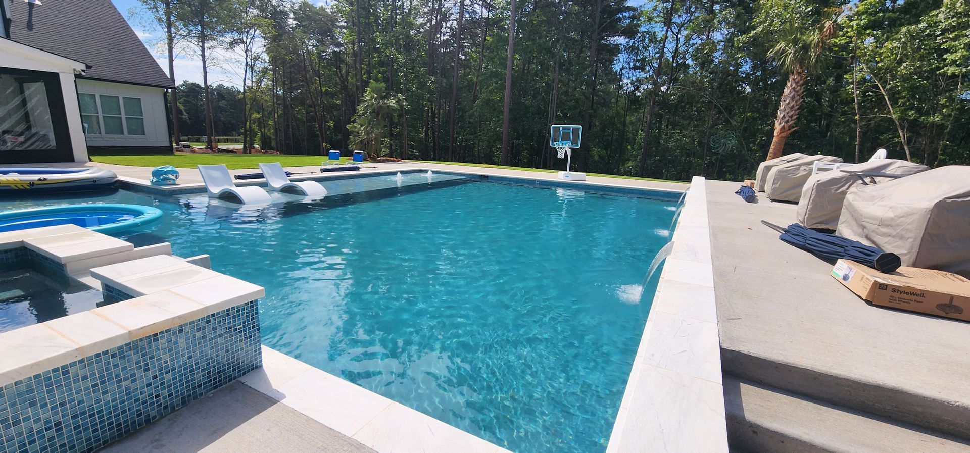 Custom pool construction