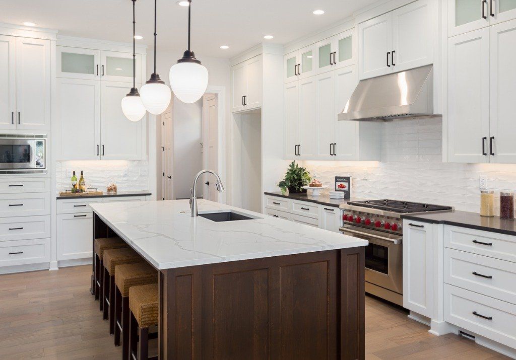 Kitchen Featuring Quartz Countertops