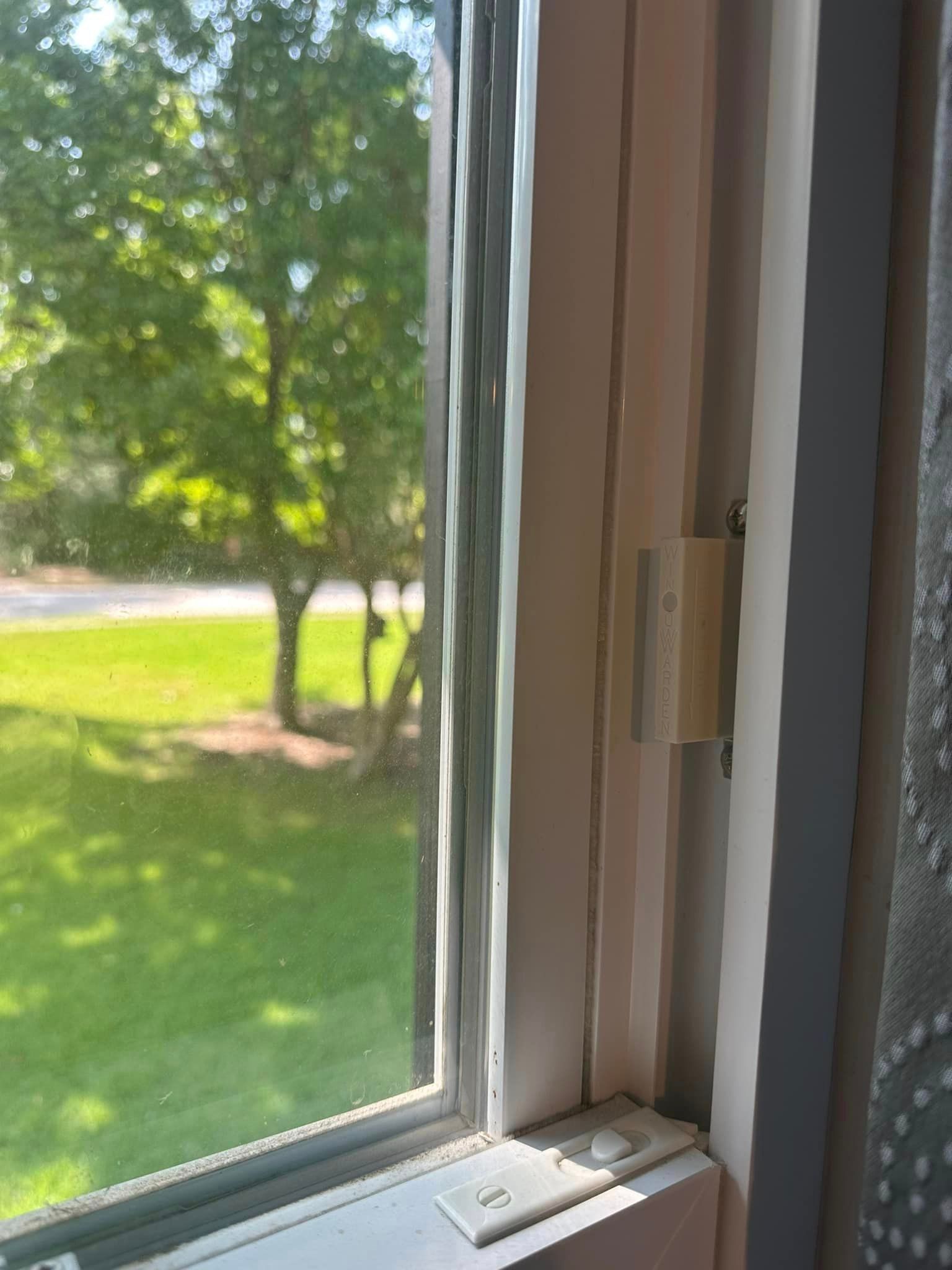 window latching, baby proofing pros, baby proofing service near me, door latching, safeguard home for toddler