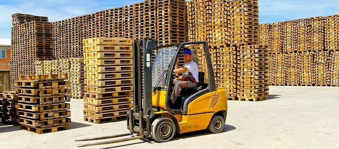 Promoting Sustainability in Waste Management for Commercial and Industrial Clients