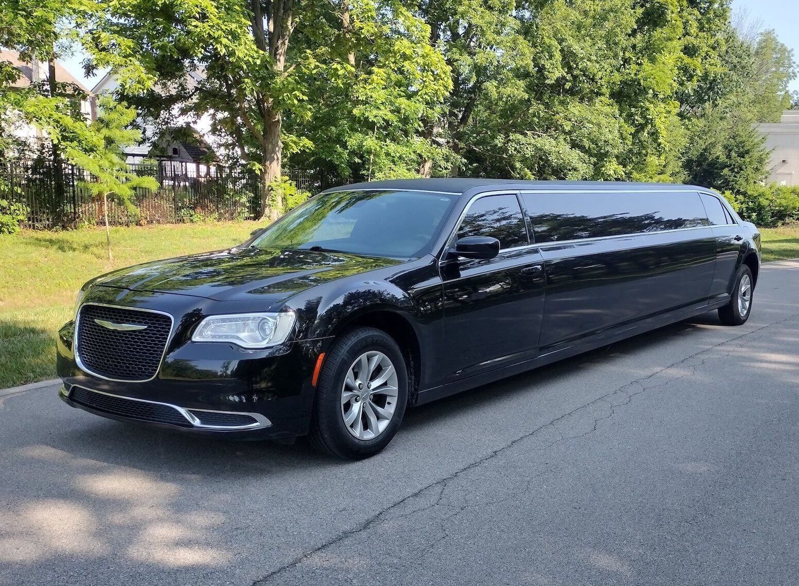 chrysler 300 limousine