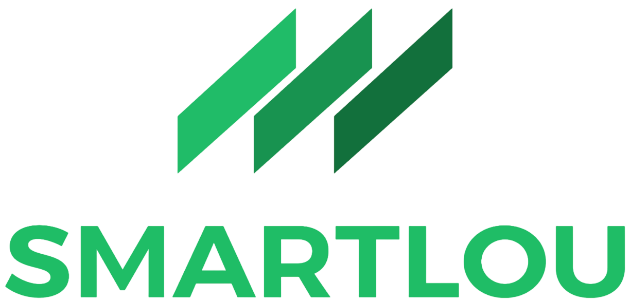 Logotipo de SMARTLOU con tres barras diagonales verdes sobre texto verde