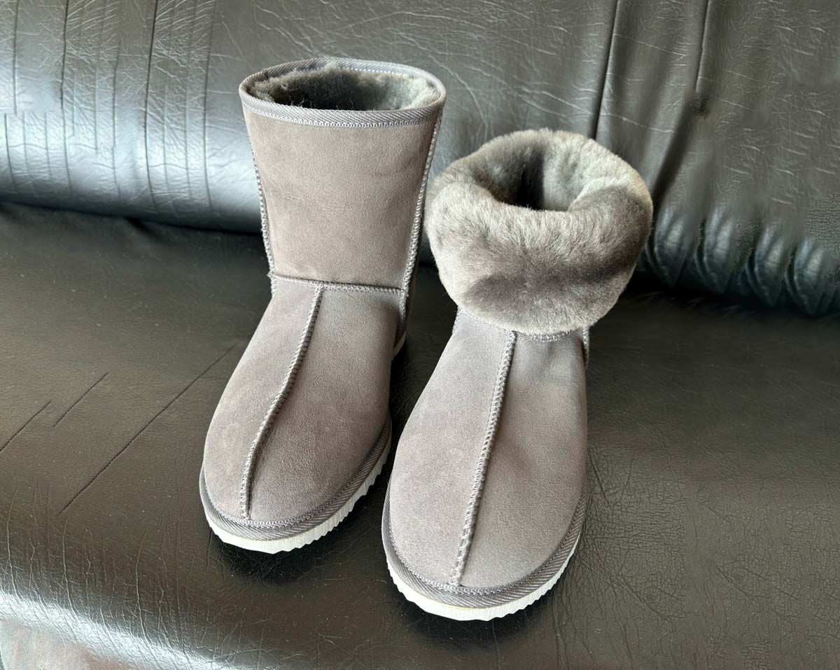 Fashionable Sheepskin Ugg Boots