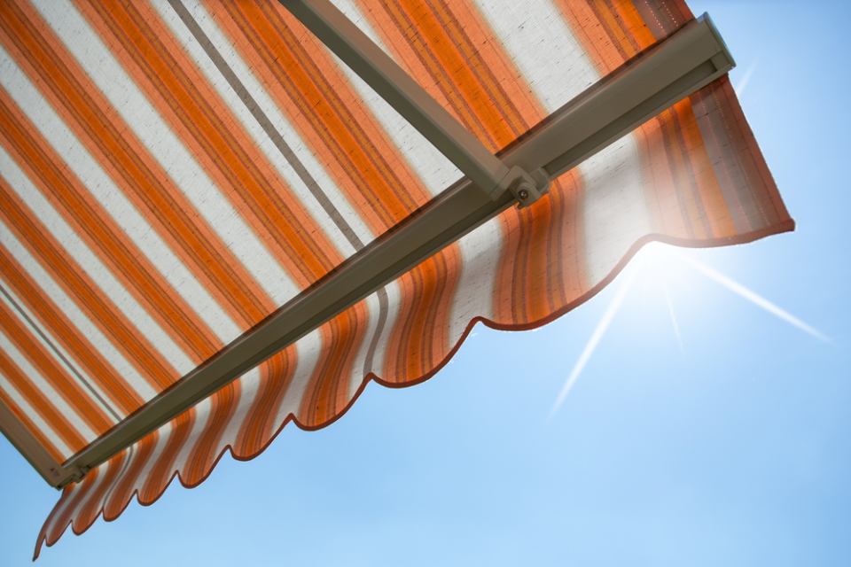 Sostituzione tende da sole