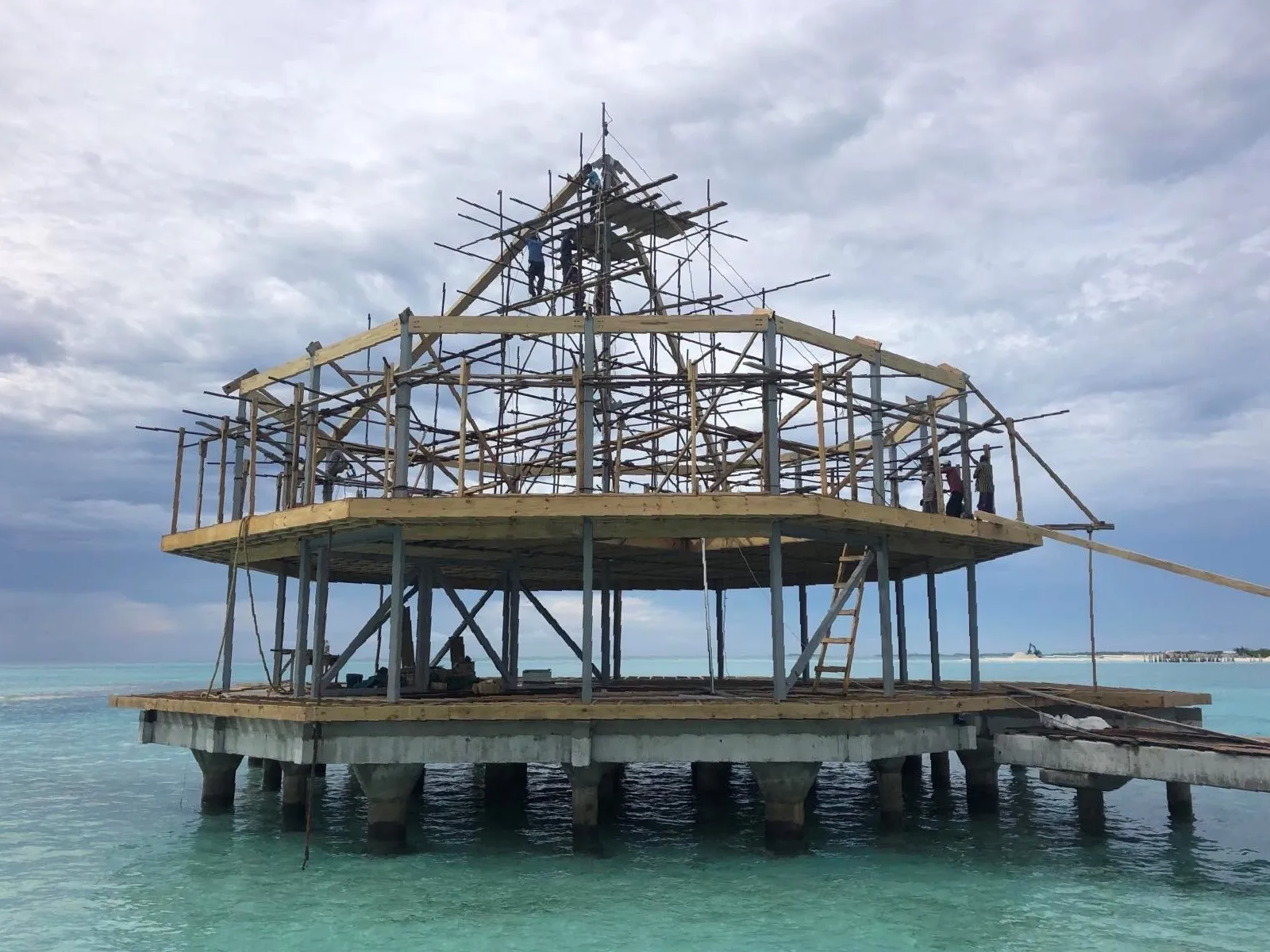 Flight Timbers Resort Contracts are suppliers of the highest quality buildings and products for the resort and kitset housing markets. We have access to significant supplies of sustainable Radiata Pine forestry.
