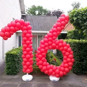 Rode ballon met het cijfer 