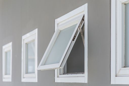 Awning Windows — Newburg, PA — EverLast Windows Inc.