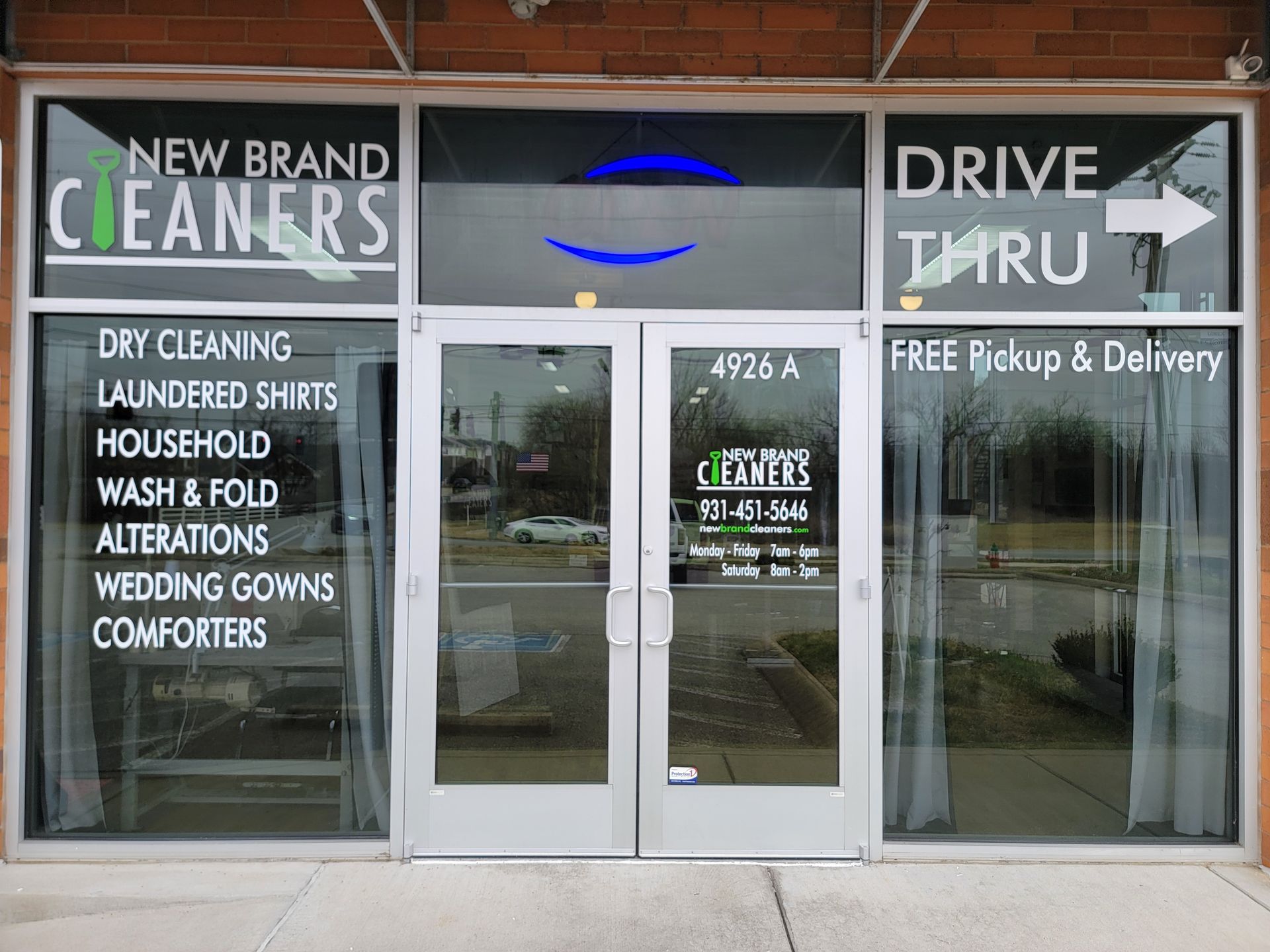 Storefronts Gallery | Columbia, TN | Vinyl Flag Signs & Graphics