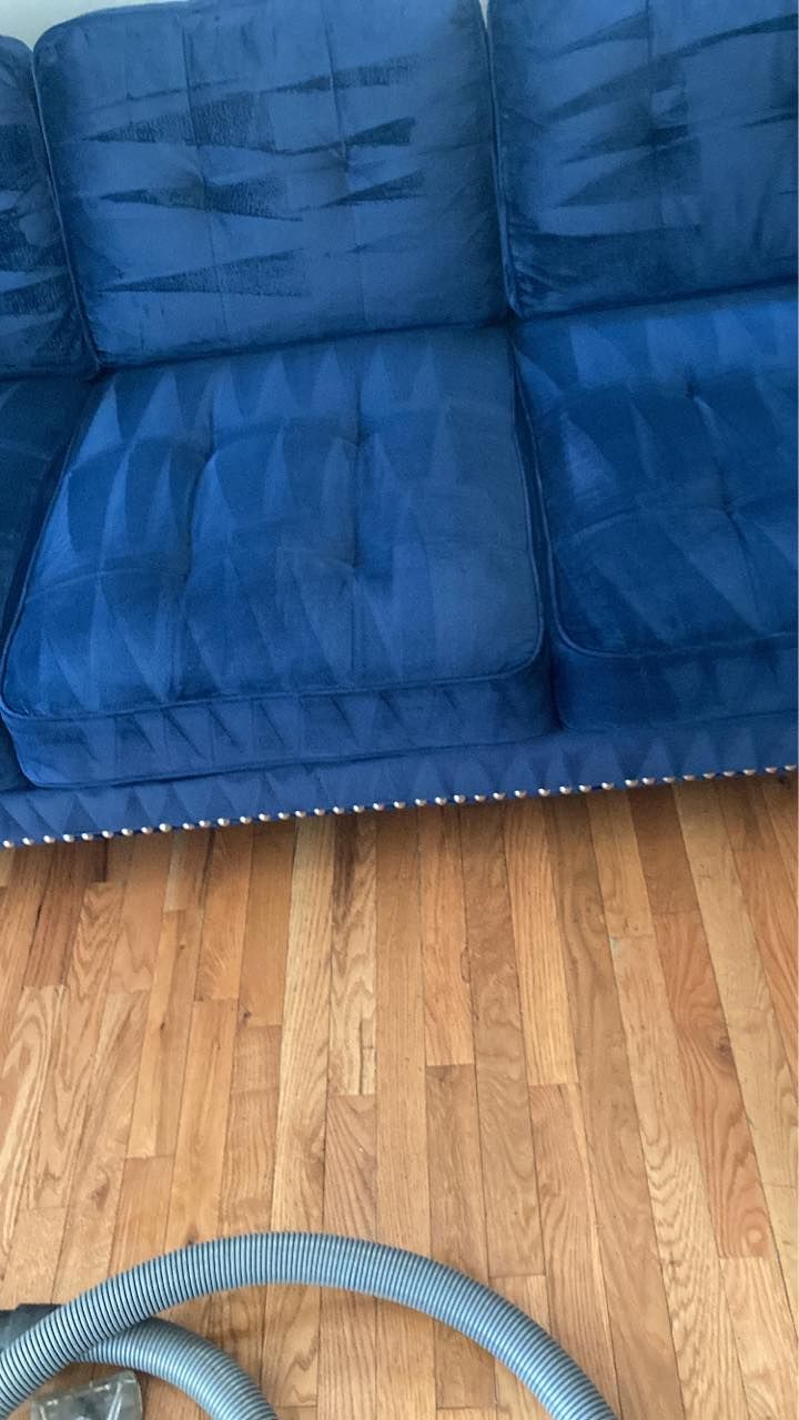 Sofa Cleaning in St. Louis, Missouri