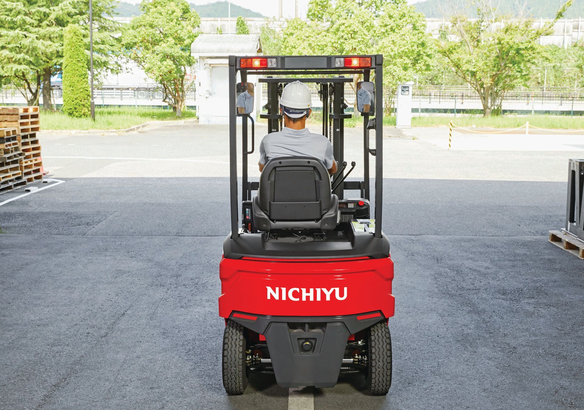 Forklift rental for outdoor warehouse operations