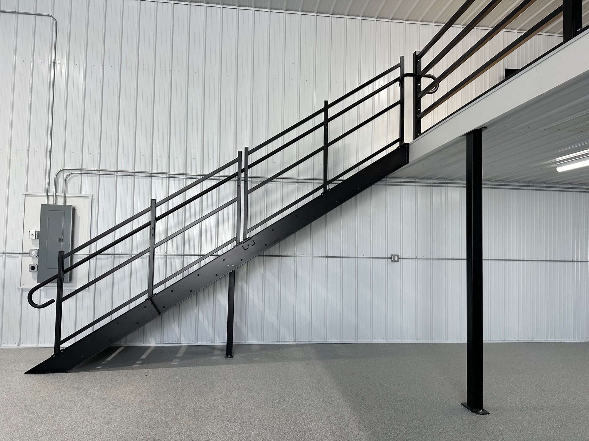 contractor shops and business suites for lease