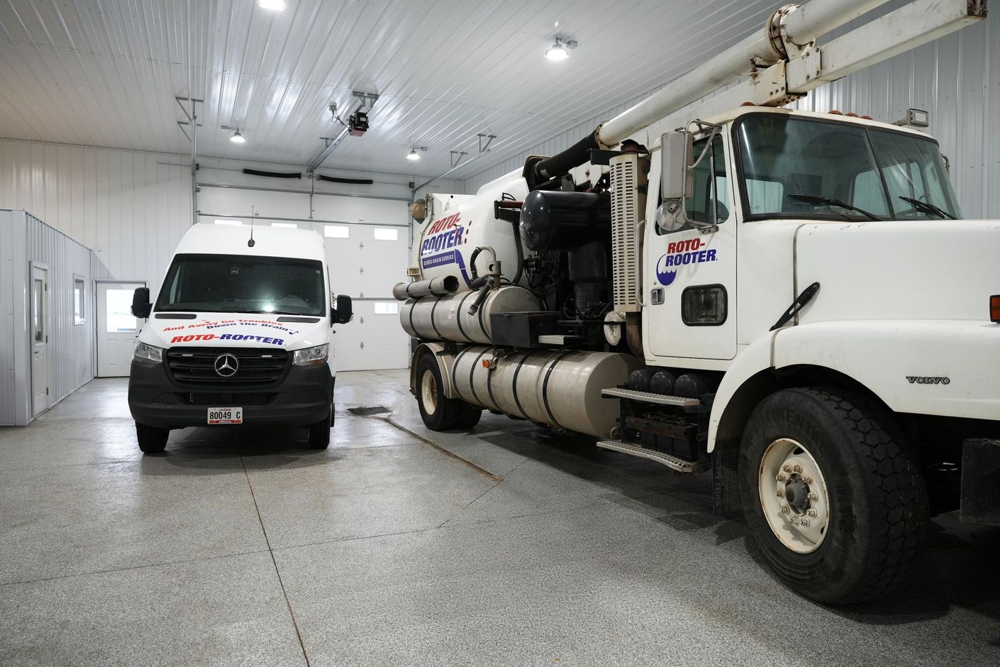 contractor shops and business suites for lease