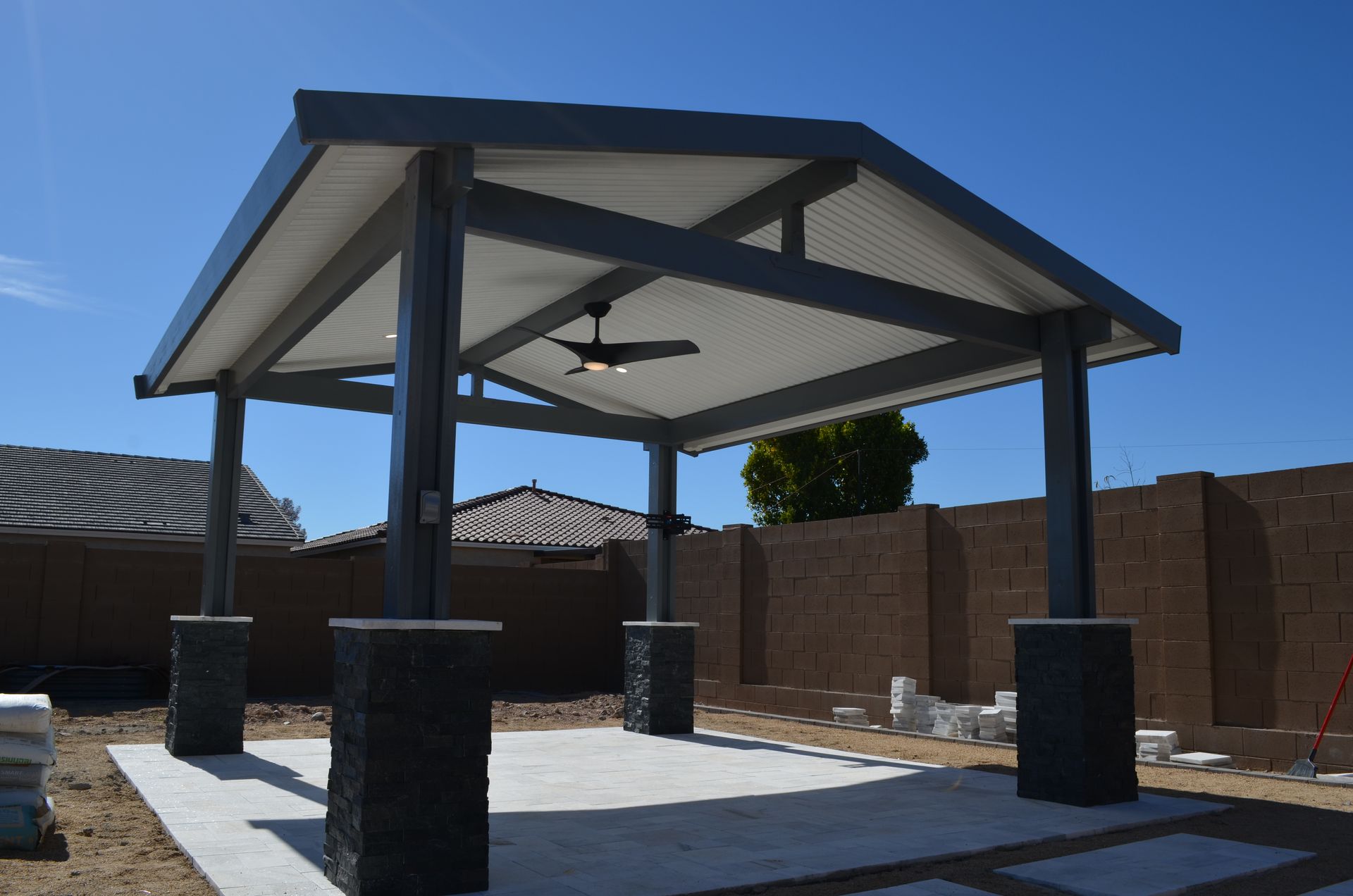 Aluminum-patio-solutions-residential-outdoor-space-scottsdale-az