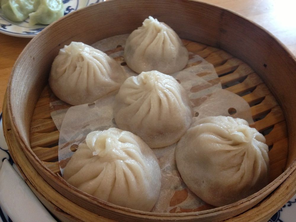 Enjoy sampling Chinese cuisine with members and friends of the World Affairs Council