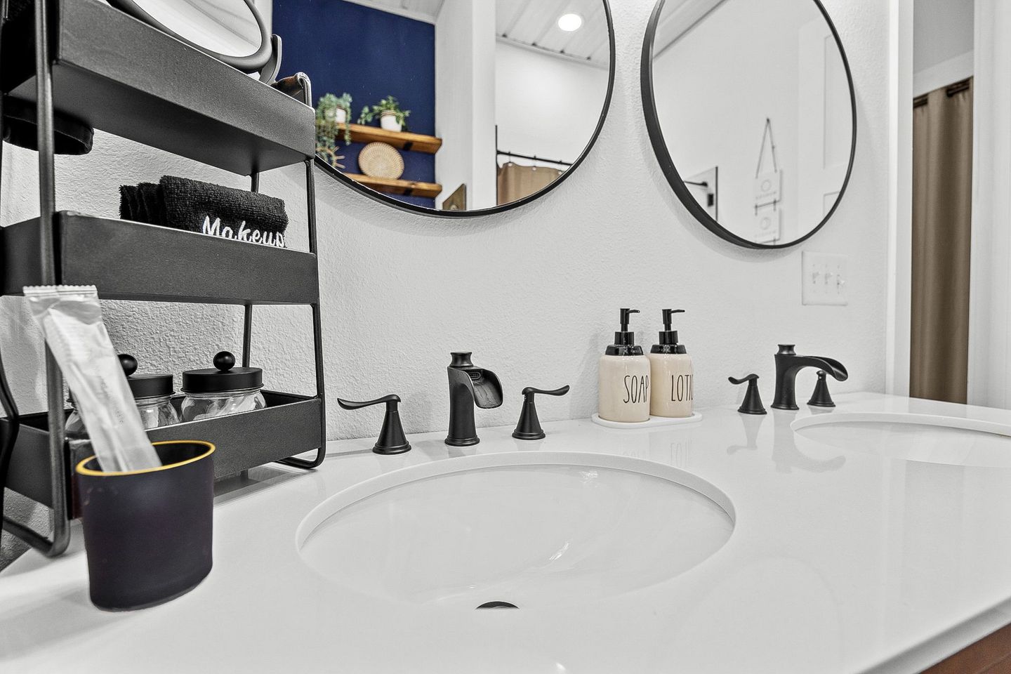 Jack and Jill sink photo