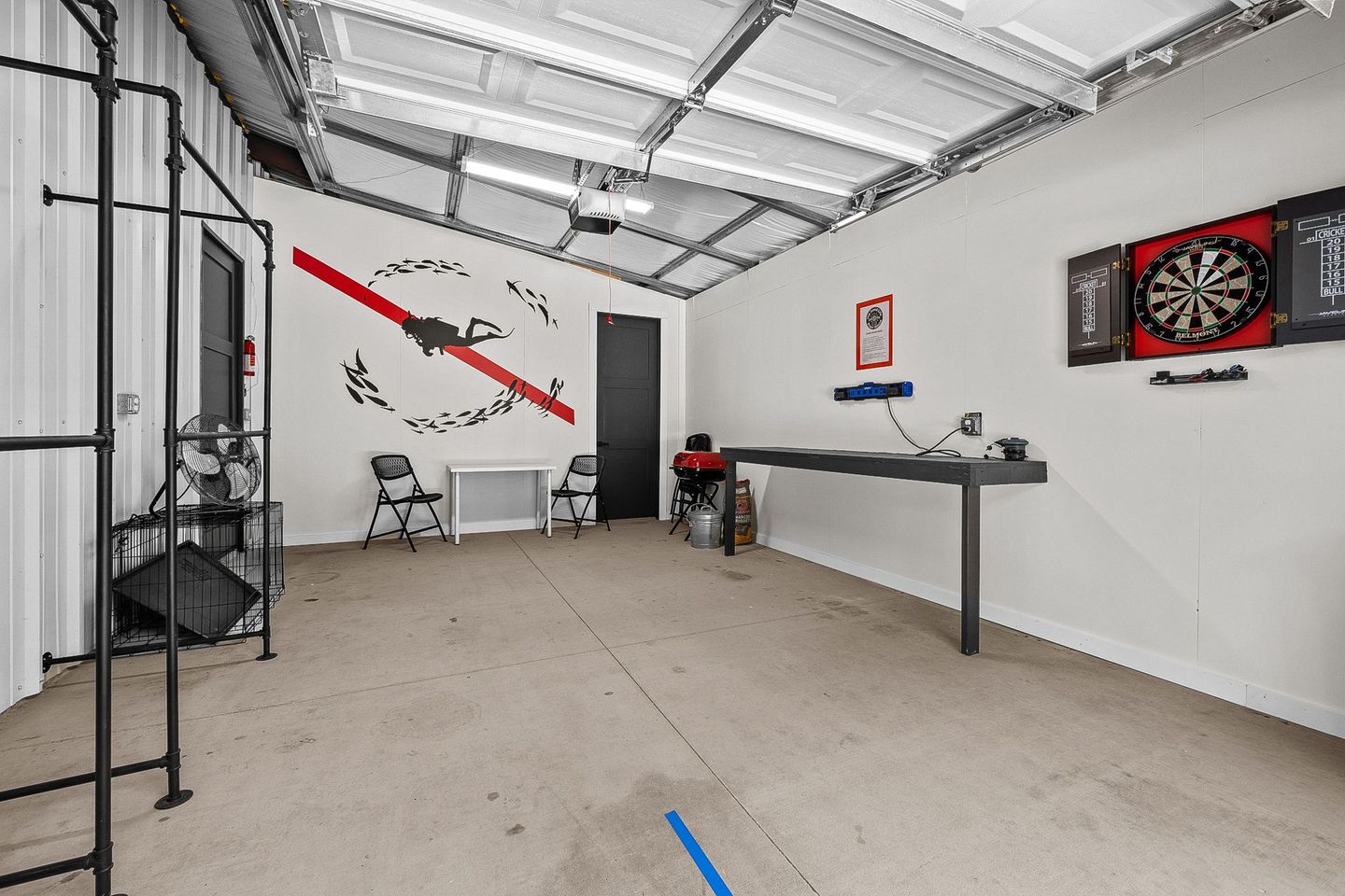 Photo of scuba diving setup room