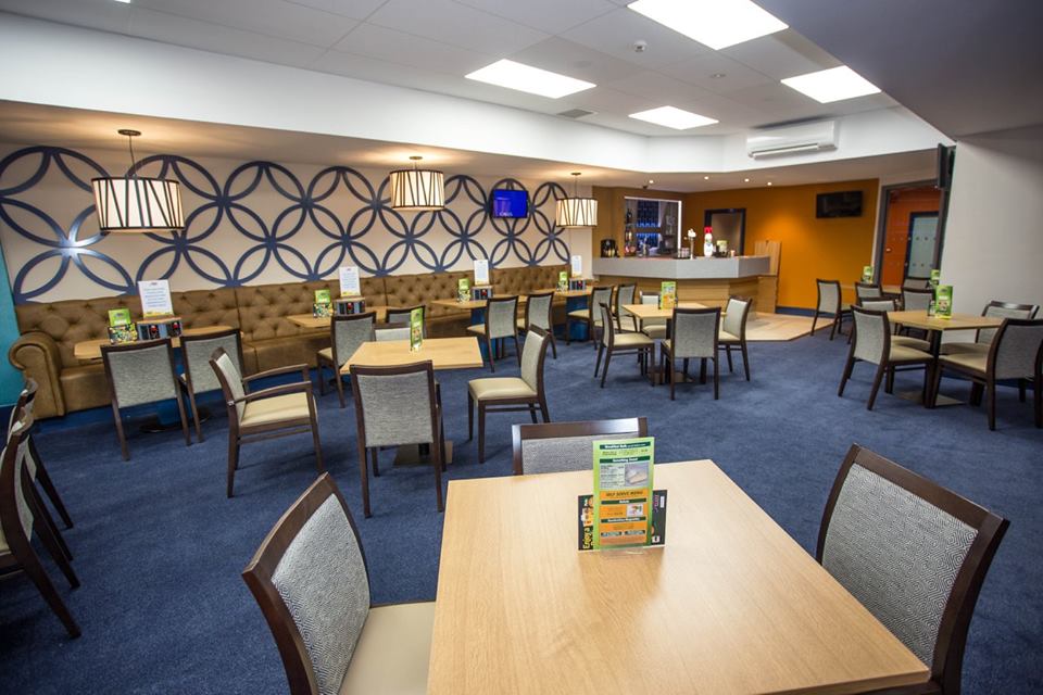 Carlton Stirling Lounge