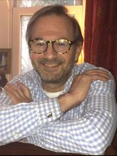 Portrait of Martyn Ellis, founder of Heritage & Home Decorating in Lyme Regis