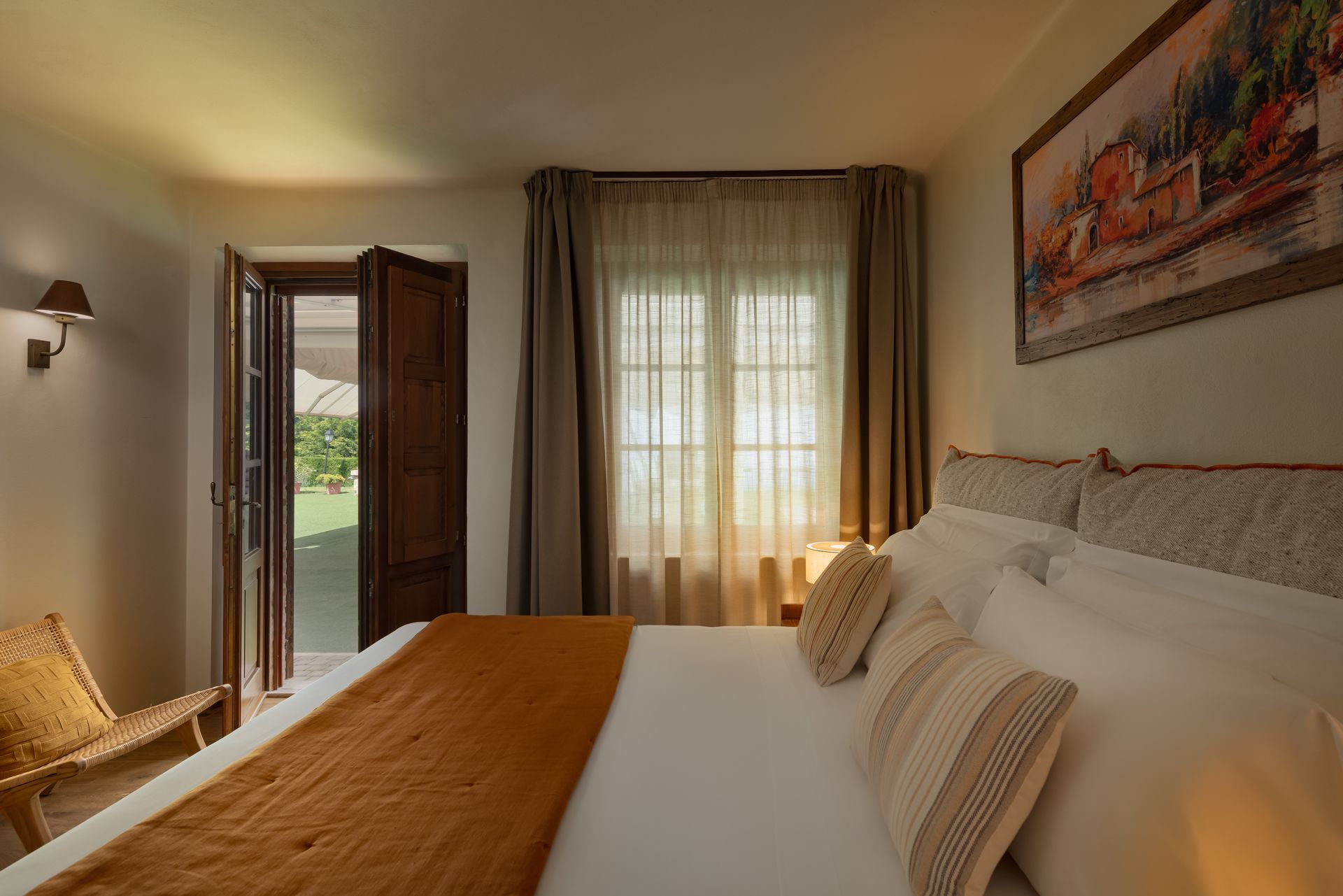 Hotel suite with private entry in Tuscany