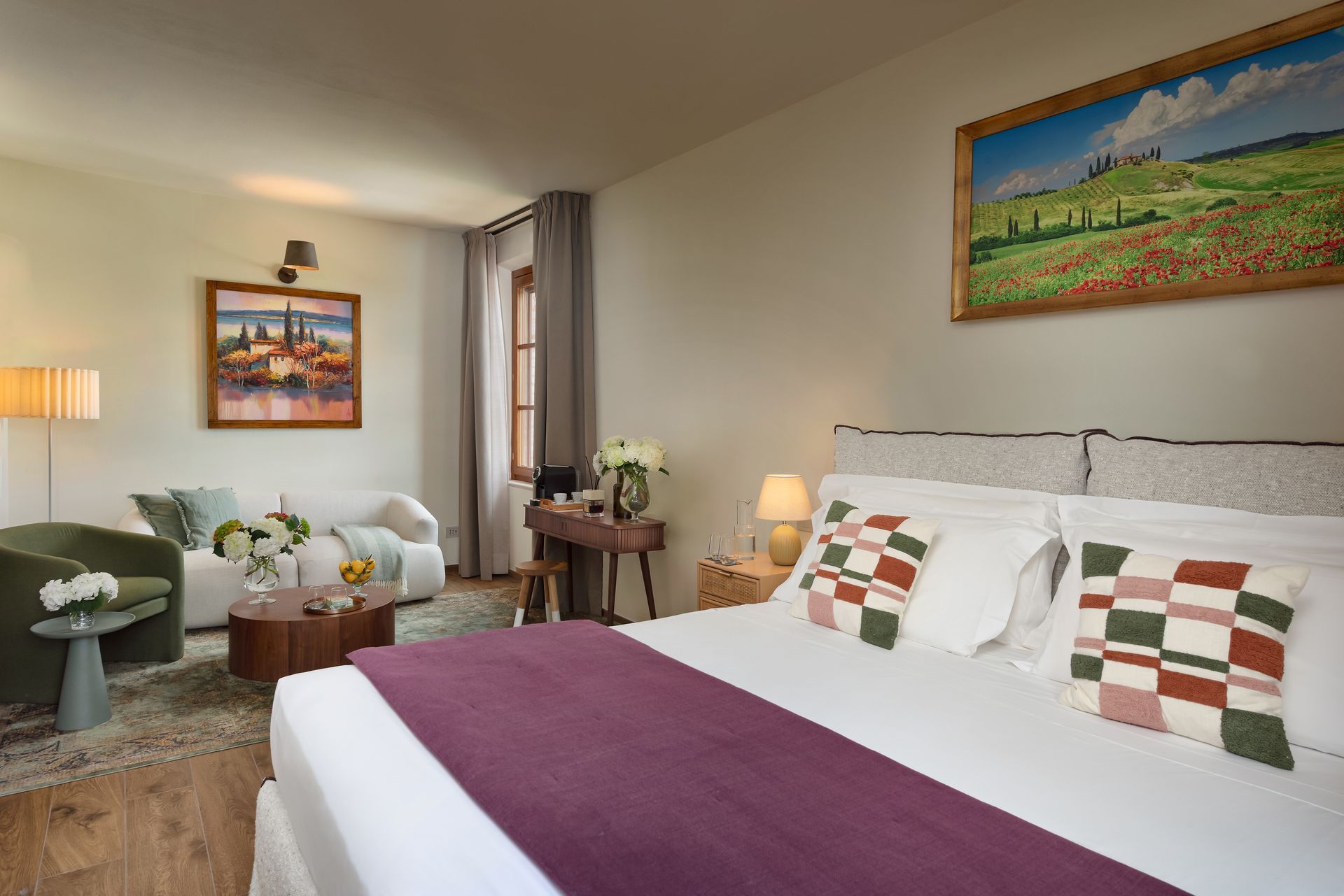 Spacious, newly furnished suite in Tuscany