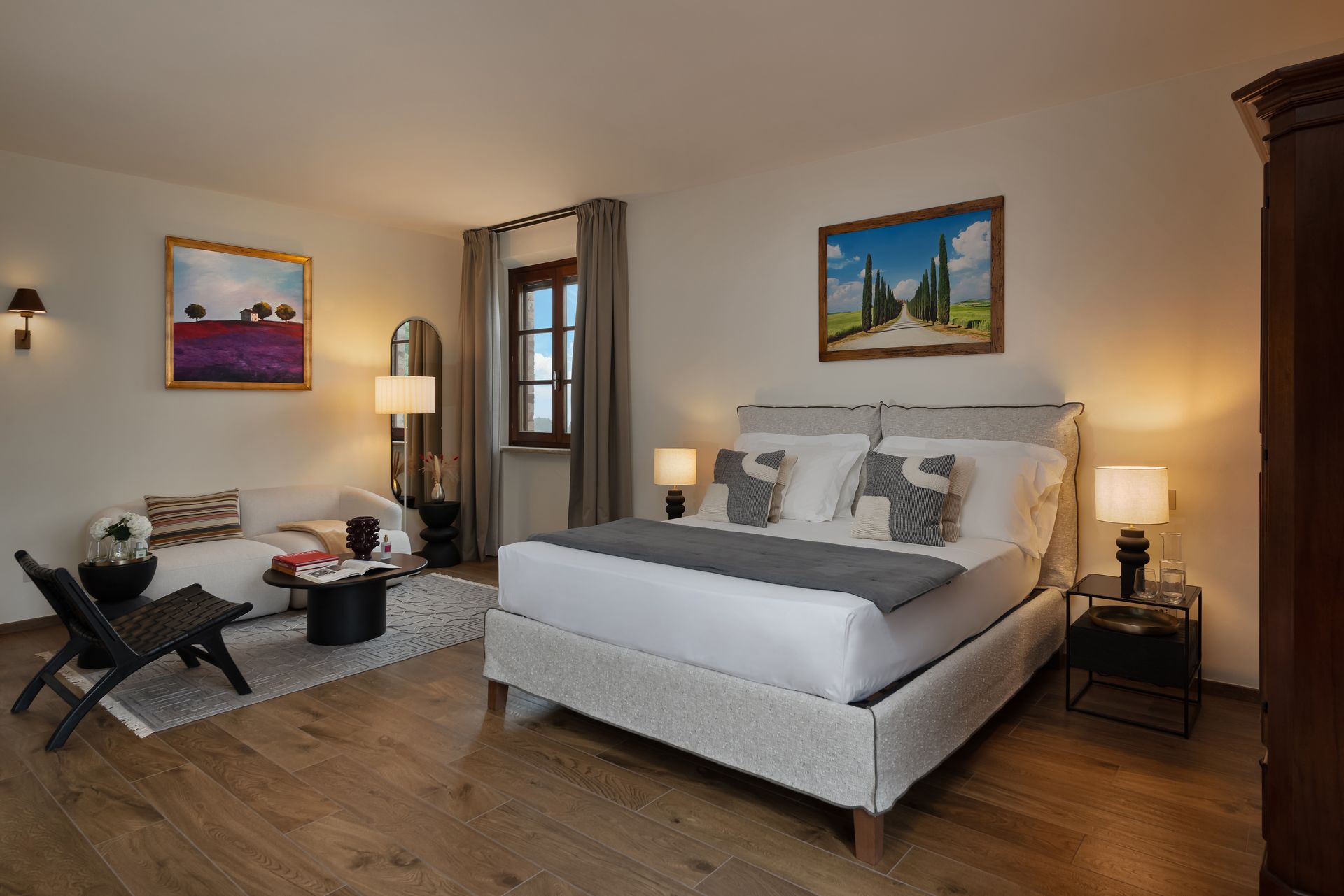 Newly renovated suites in the heart of Tuscany