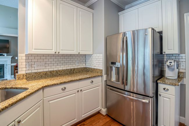 Refrigerator repair