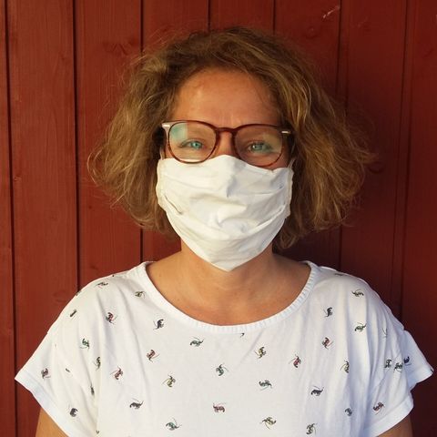 Foto Katharina Henkel mit Maske