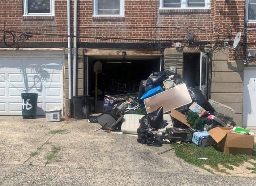 Picture Of Garage - Glenolden, PA - McGrory Moving