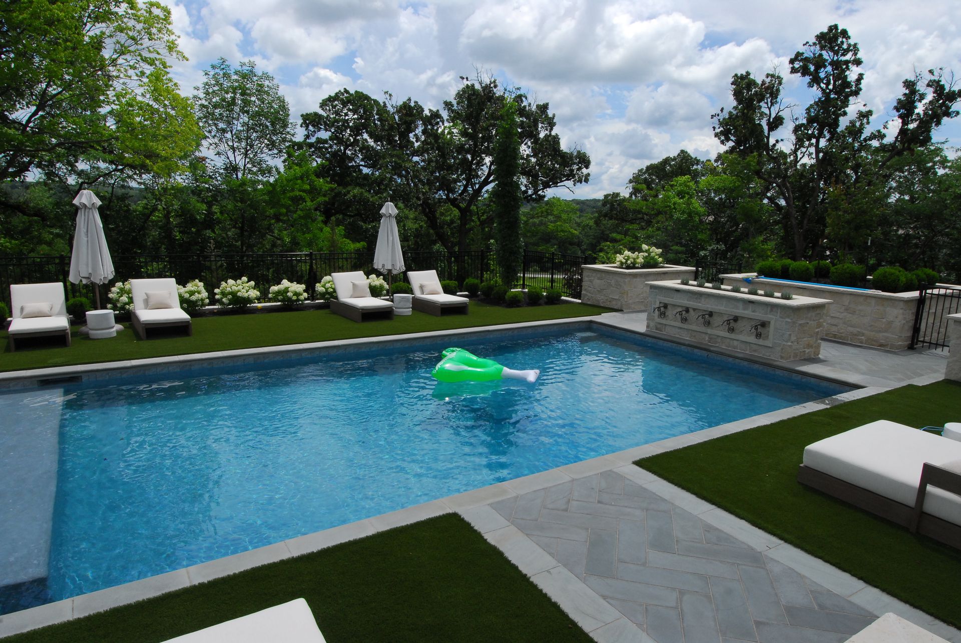 Pool Photos | Kansas City, KS | Complete Pools
