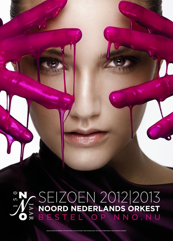 Vrouw met roze verf op haar handen, Advertentie Noord Nederlands Orkest seizoen 2012/2013.