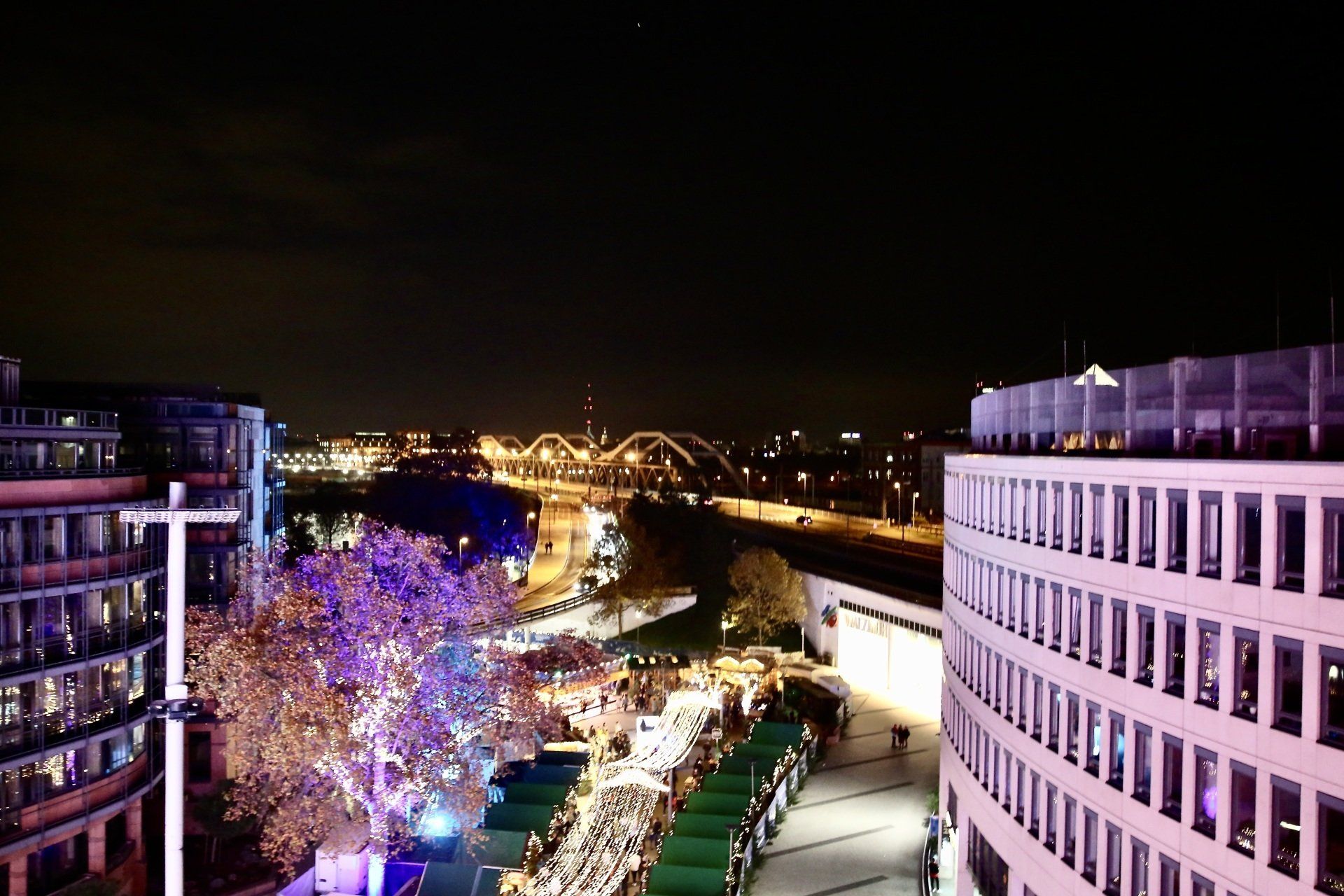 Weihnachtsmarkt, Ludwigshafen, Fotografie vom Riesenrad